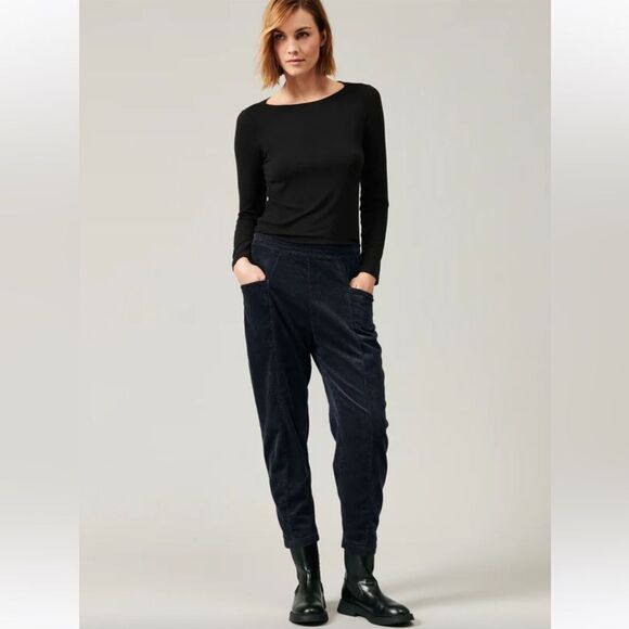 Transit Par Such Comfort fit pant with elastic waist in black corduroy - Picture 1 of 16